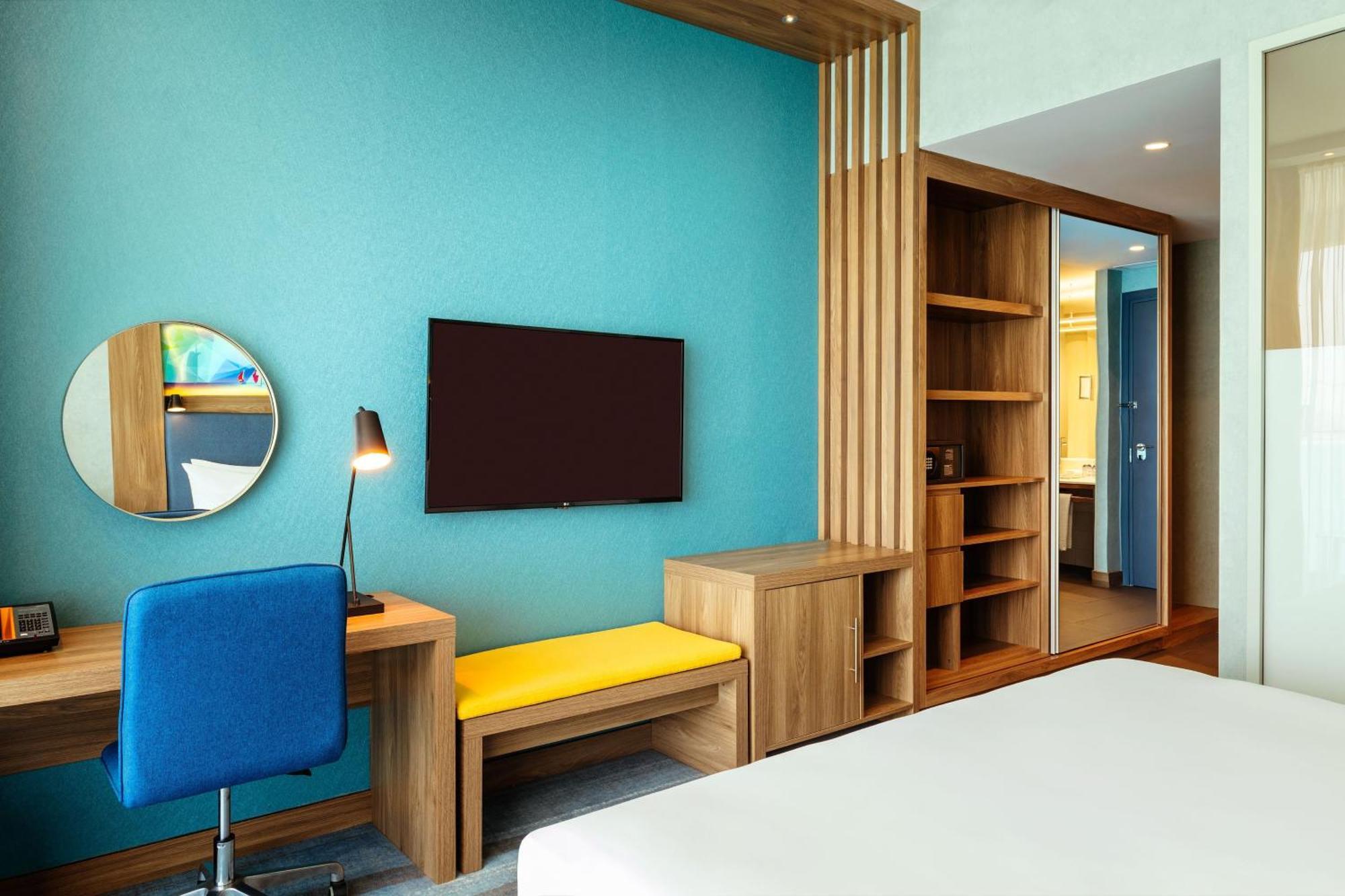Aloft Palm Jumeirah 4*