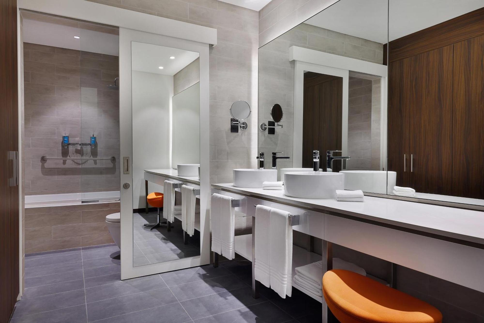 Aloft Al Mina, Jumeirah Hotel 4*