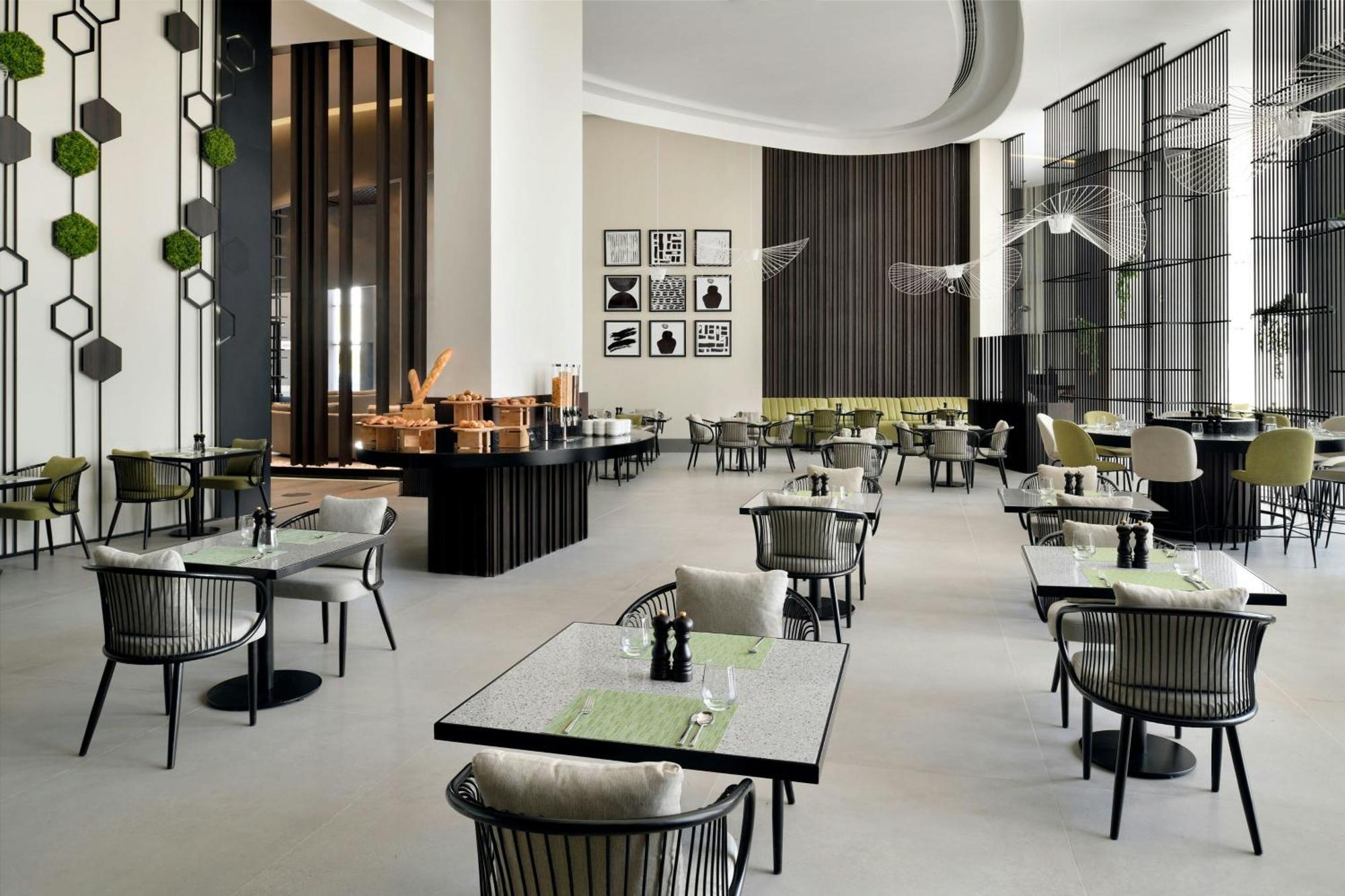 Courtyard By Marriott World Trade Centre, 4* Dubai