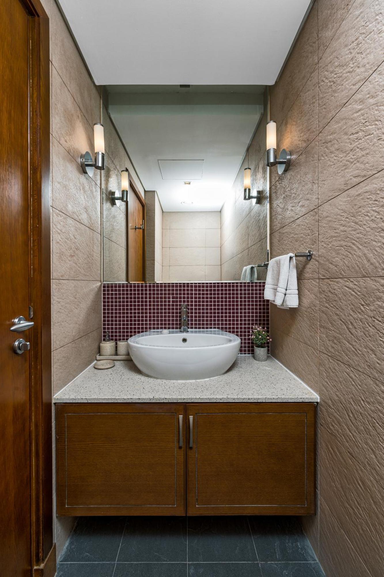 Marina Haven I Waterfront I Pool I Gym And Sauna Apartment *