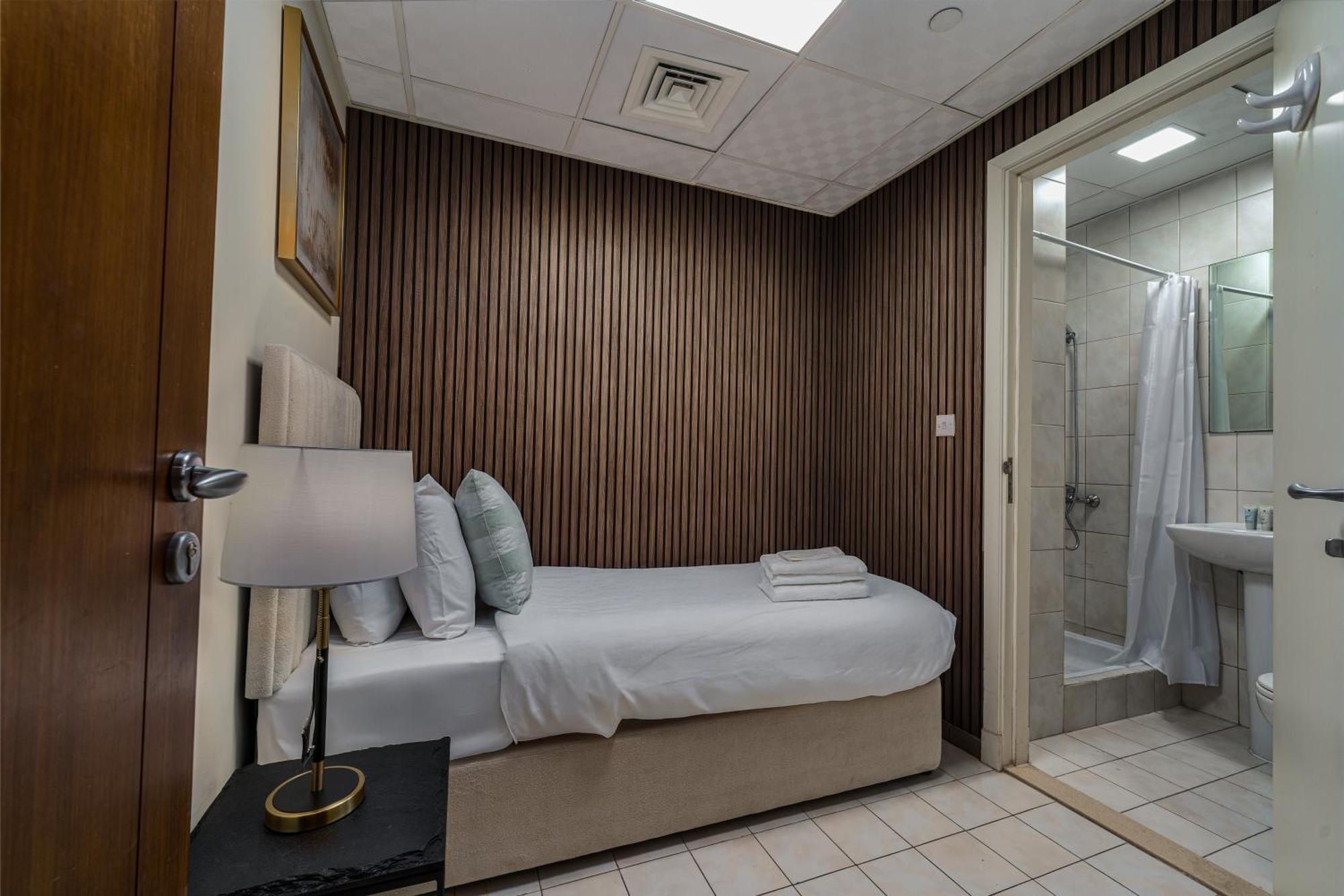 Marina Haven I Waterfront I Pool I Gym And Sauna Apartment *