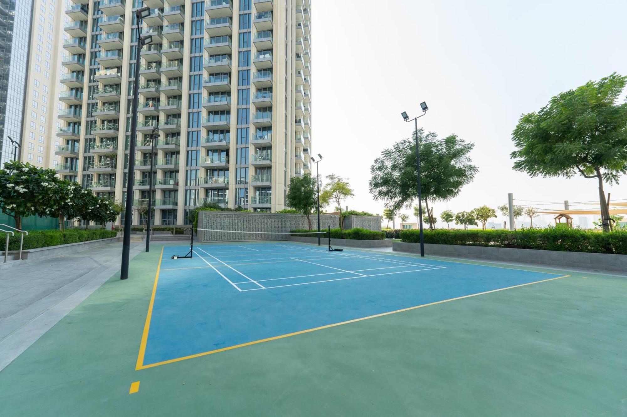Upside Living Business Bay Apartment