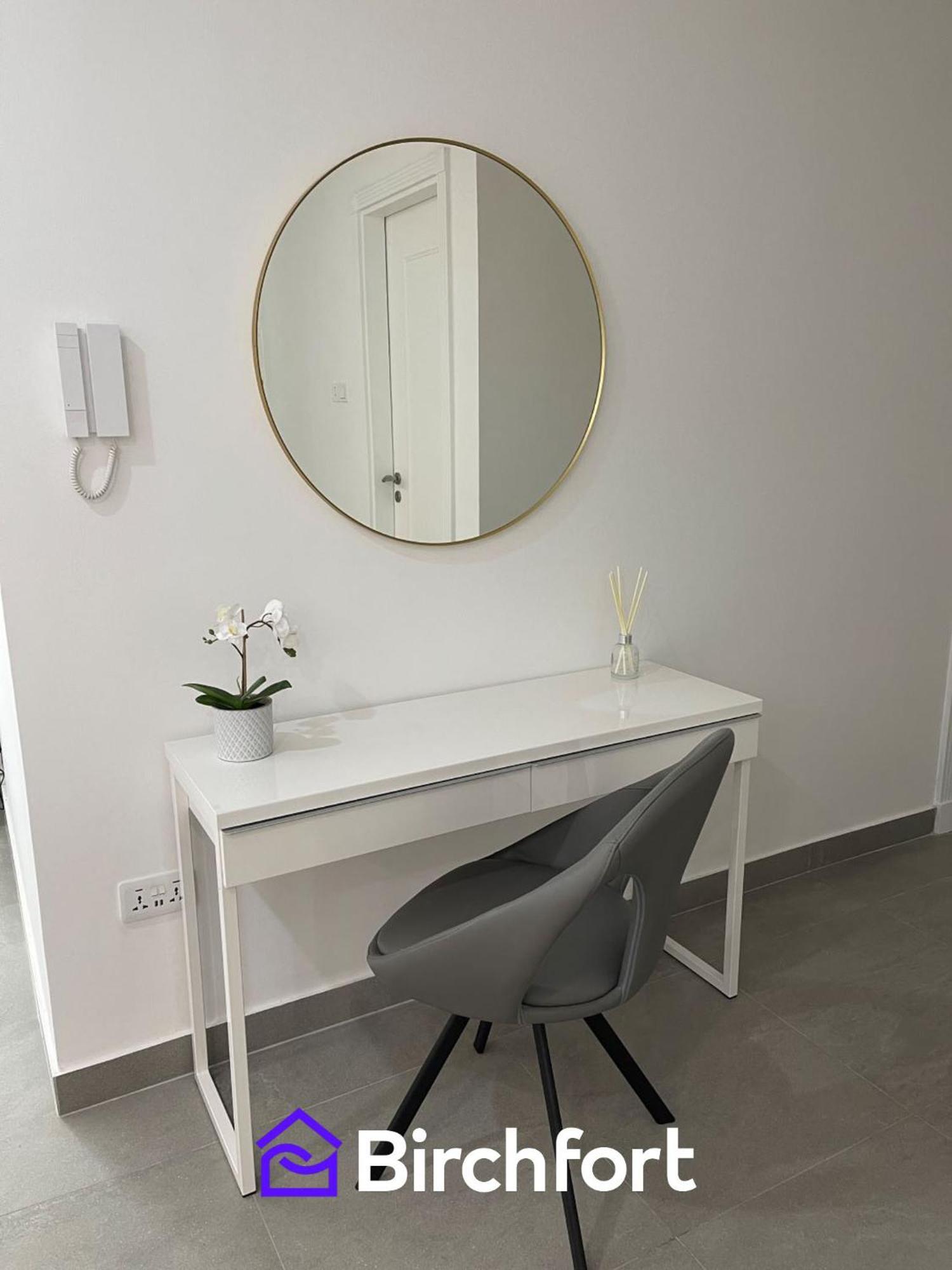 Birchfort - Newly Renovated Unique 1 Bedroom Dubai