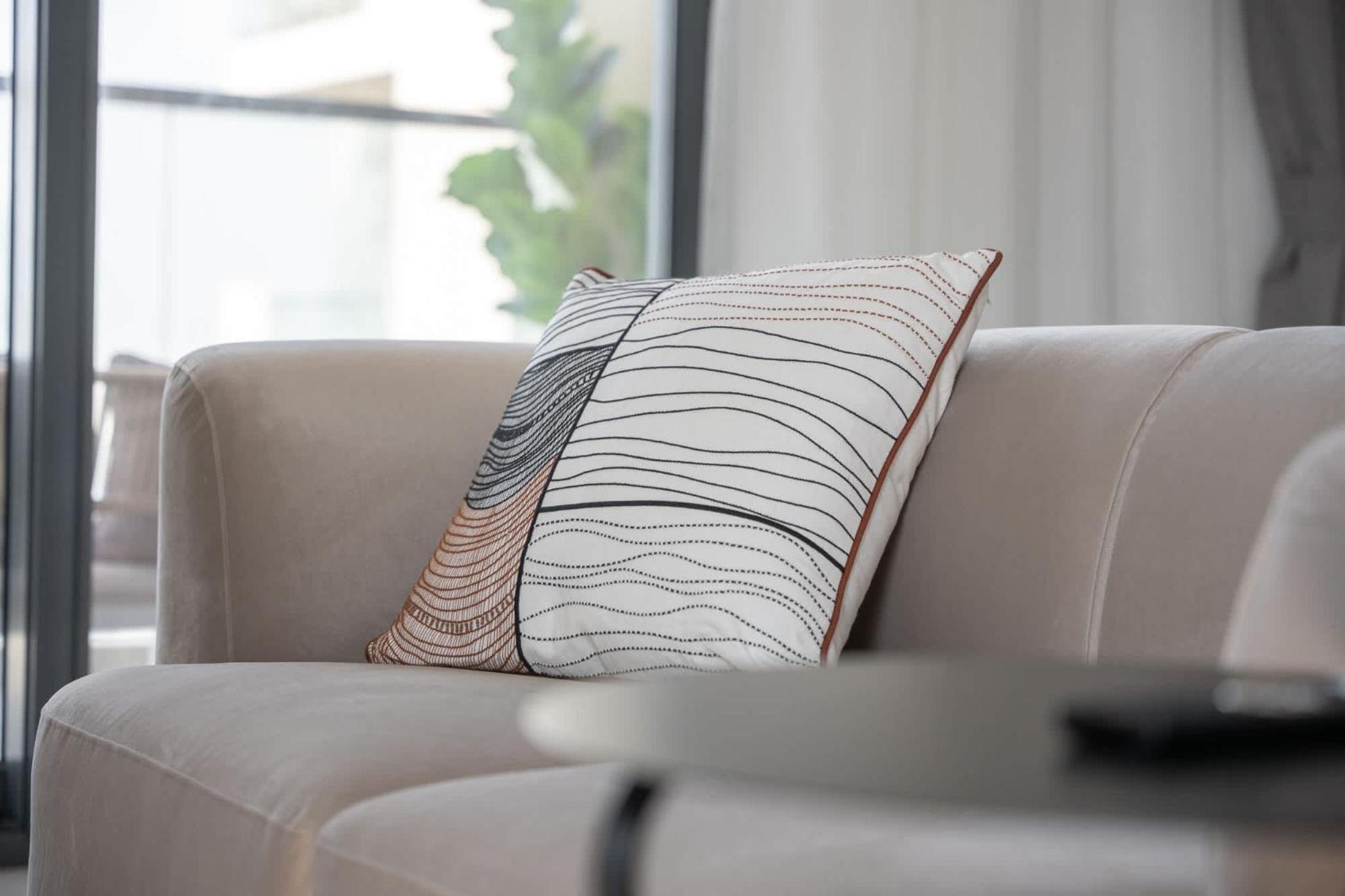Sleek In Jumeirah Village Triangle *