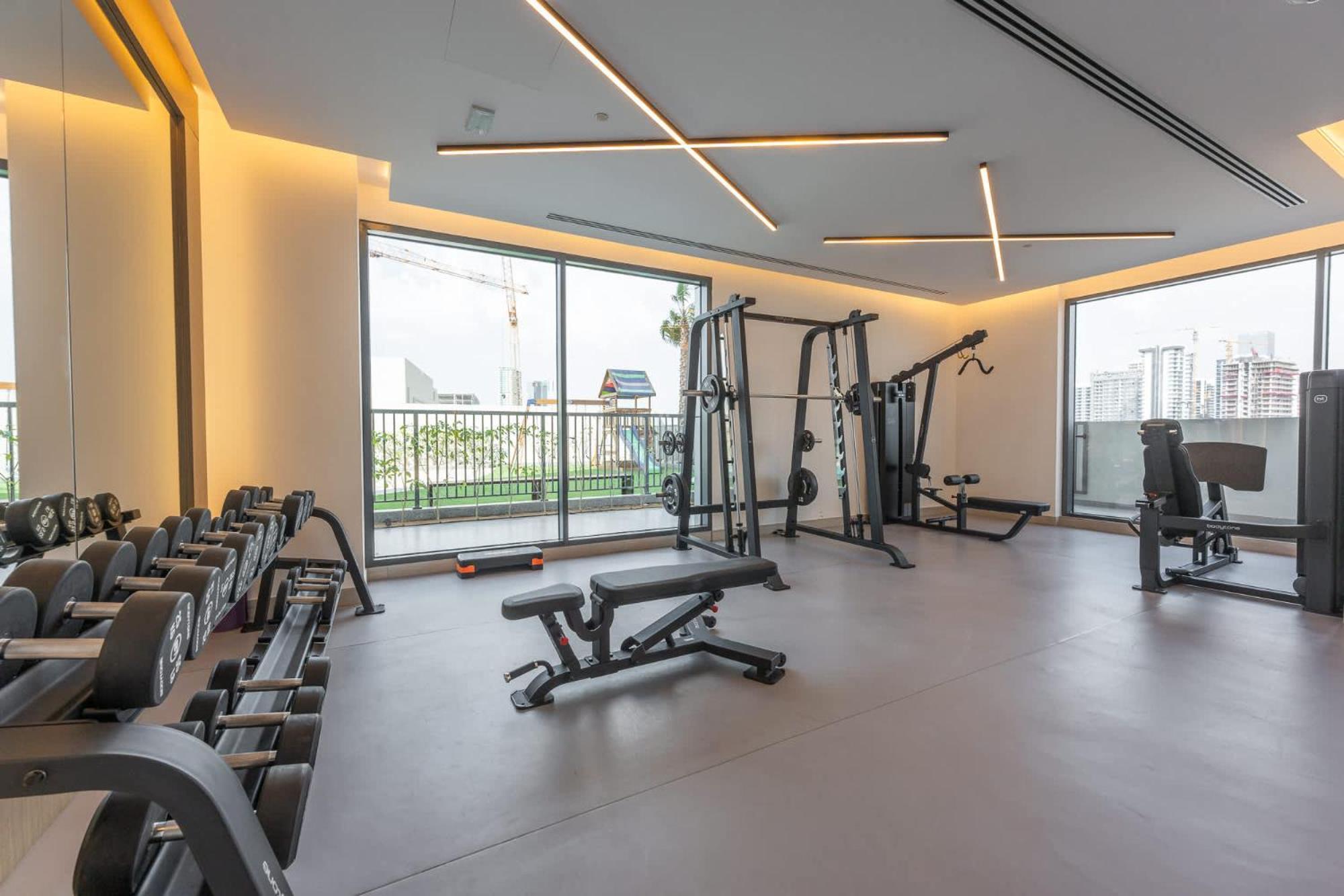 Sleek In Jumeirah Village Triangle Apartment *