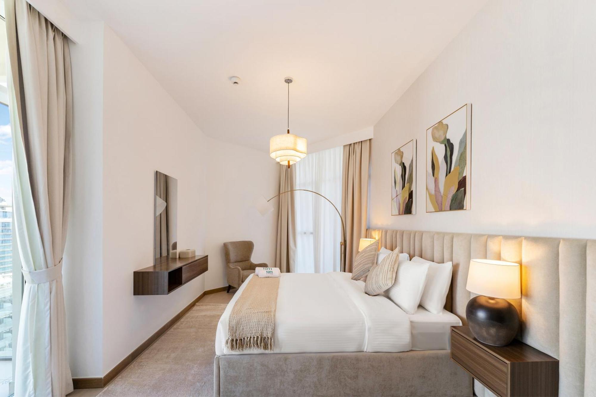 Apartamento Fam Living Contemporary 2br Oasis Waterfront Comfort Close To Downtown *