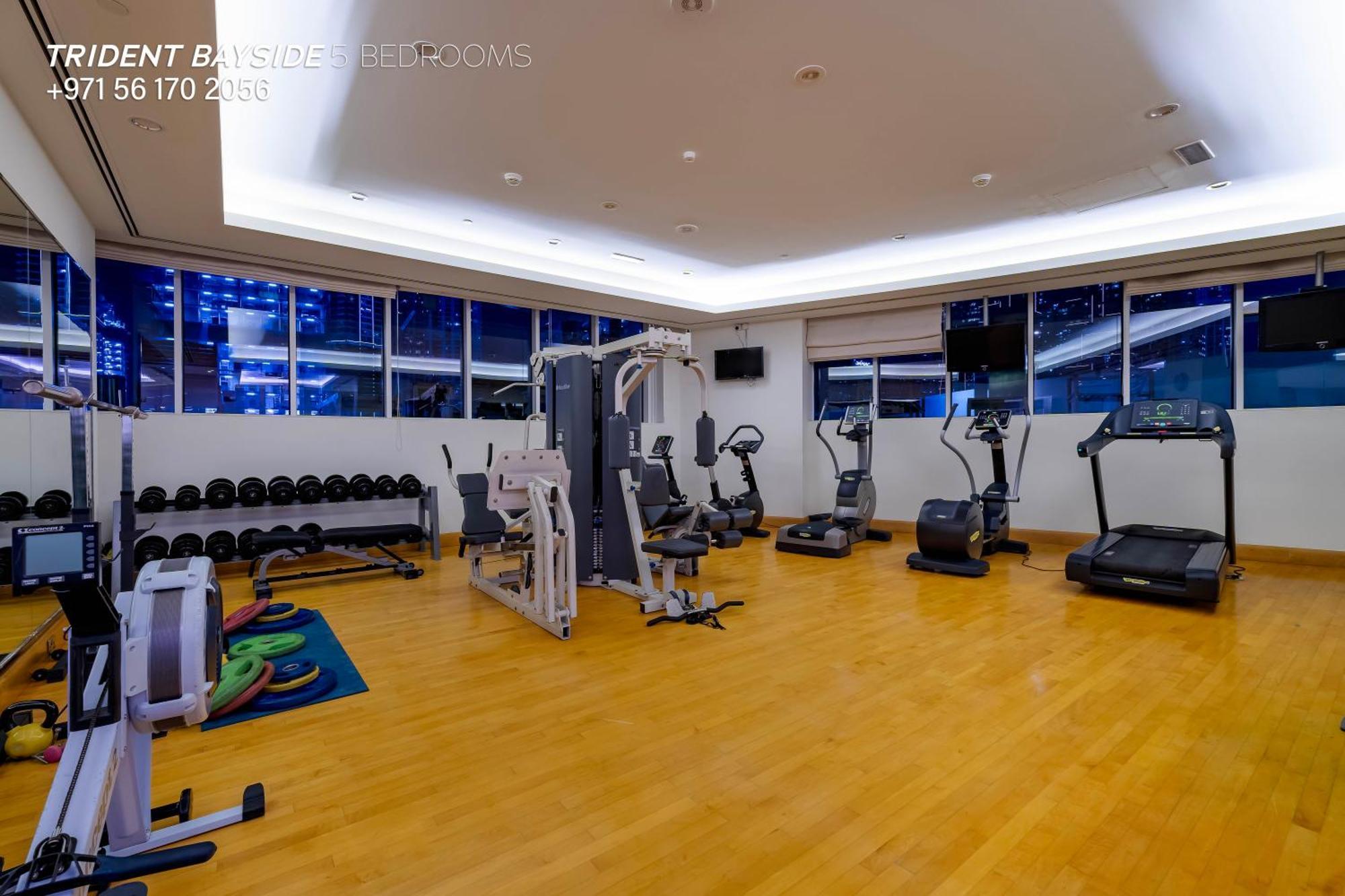 Apartment Usmans Brand New Duplex 5 Bedrooms Marina Trident Bayside 4 With 4 En-suite Washrooms *