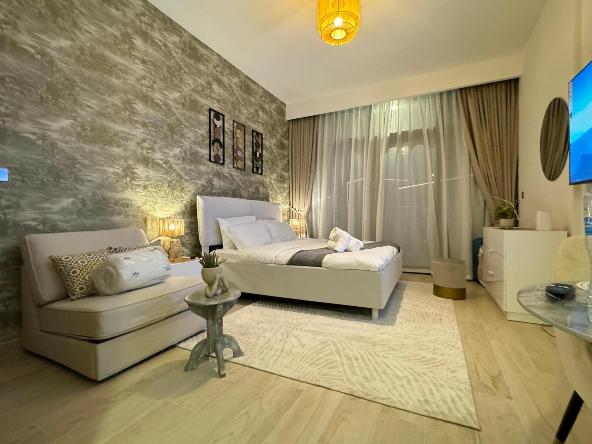 Dvr In Azizi Riviera Dubai