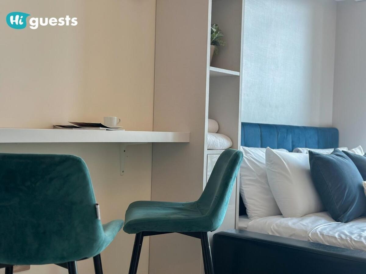 Higuests - Elegant Retreat In Business Bay Dubai