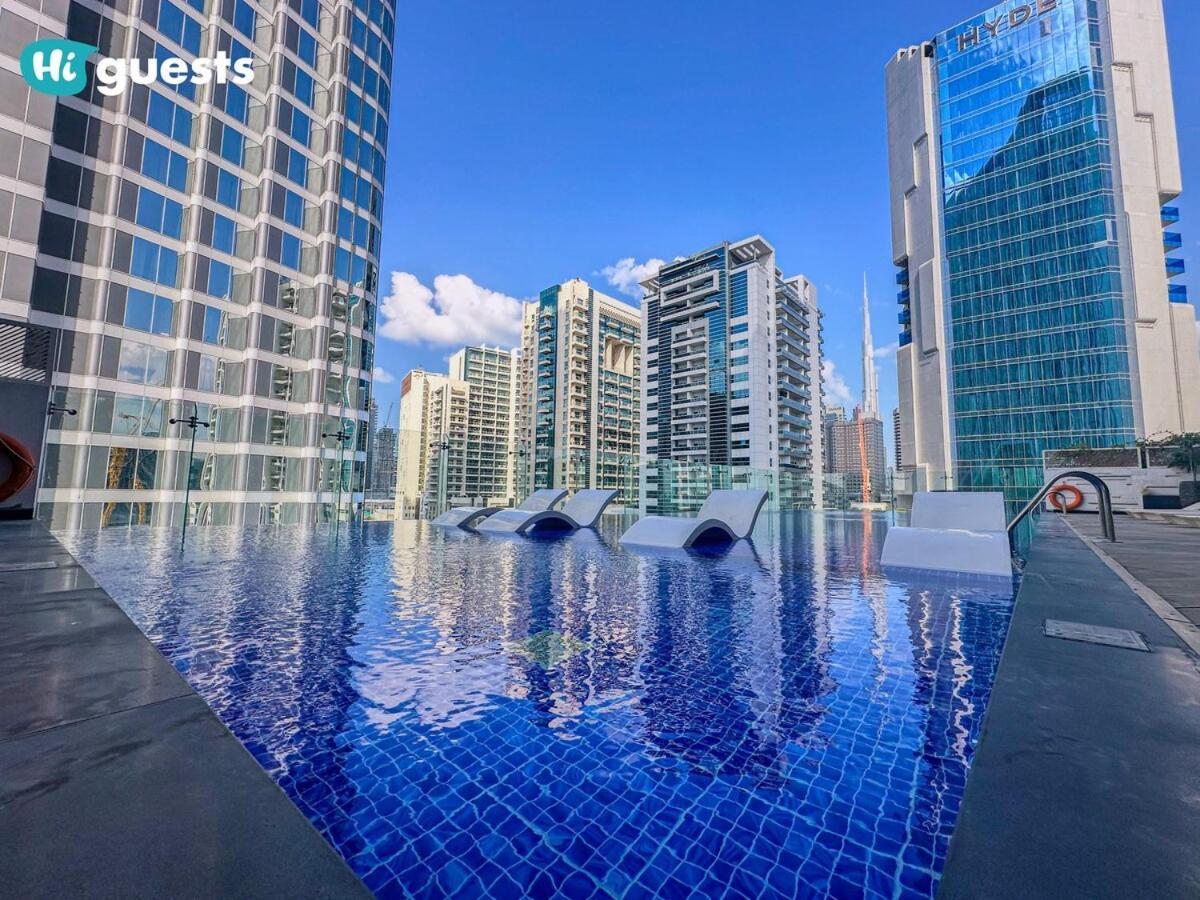 Higuests - Elegant Retreat In Business Bay Dubai