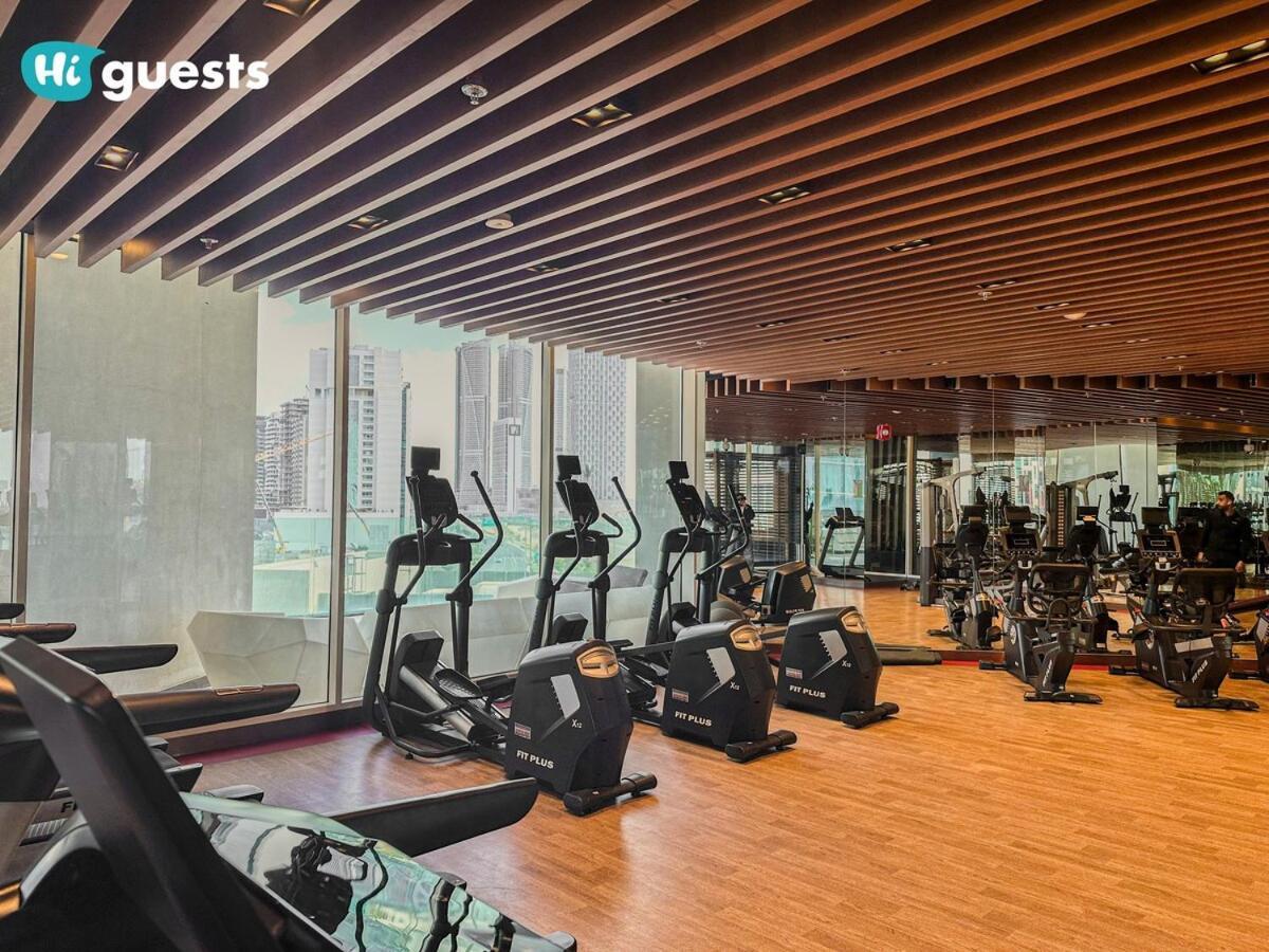 Higuests - Elegant Retreat In Business Bay Dubai