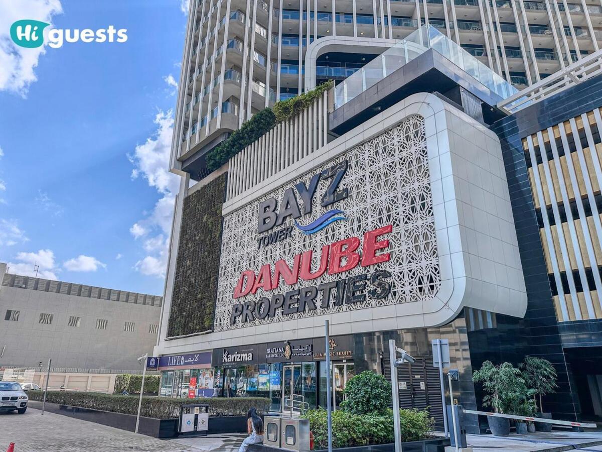 Higuests - Elegant Retreat In Business Bay Apartment