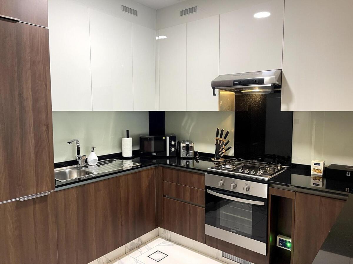 Cosy 10min To Burj Khalifa And Mall- 2 Beds *