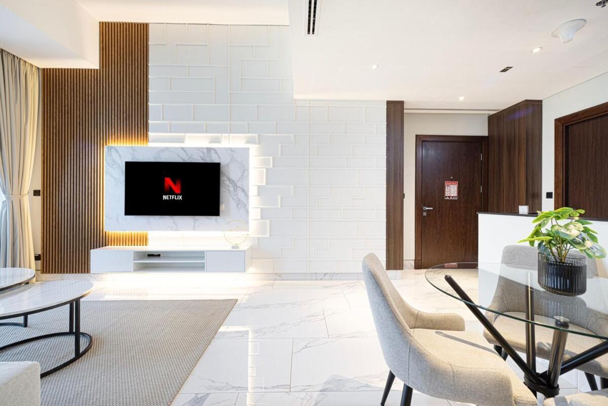 Cosy 10min To Burj Khalifa And Mall- 2 Beds Apartment *