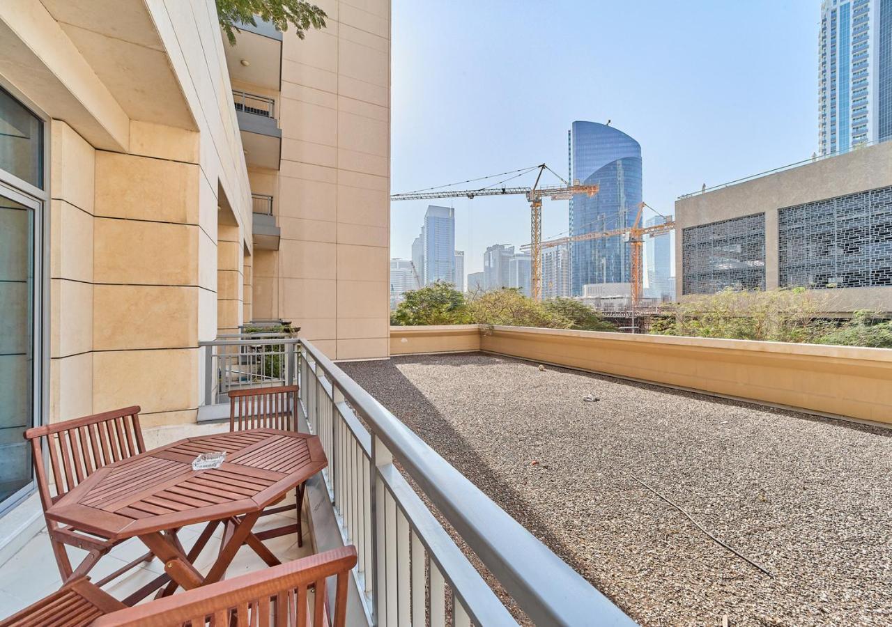 Holiday home Golden Homes Luxe Living Claren Tower 1br Study Near Mall Downtown Dubai