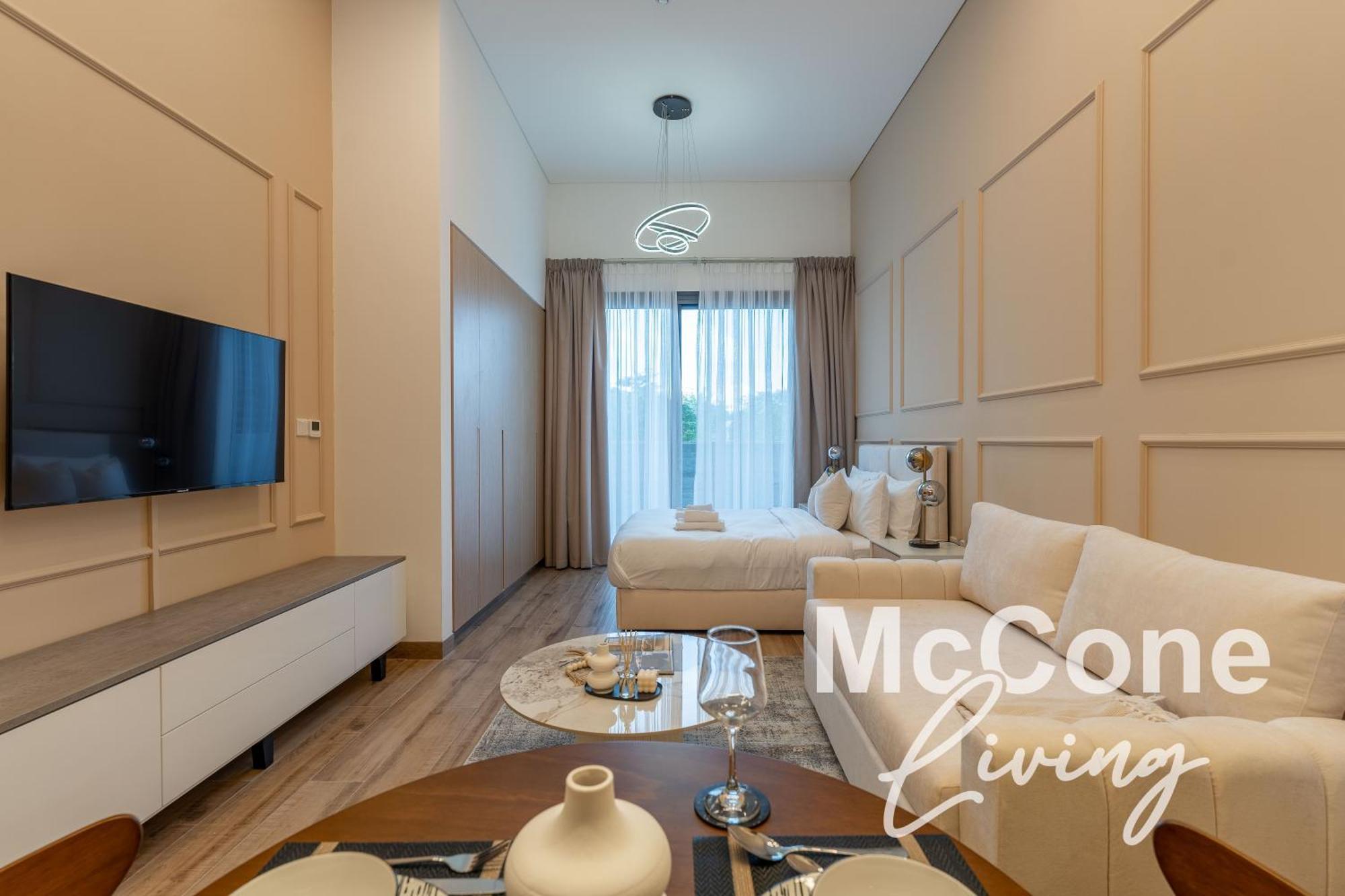 Urban With Pool & Tennis Court Apartment