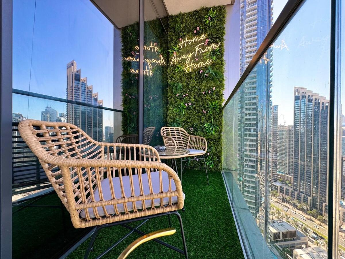 Apartment Stunning 1br Burj View From Infinity Pool Dubai