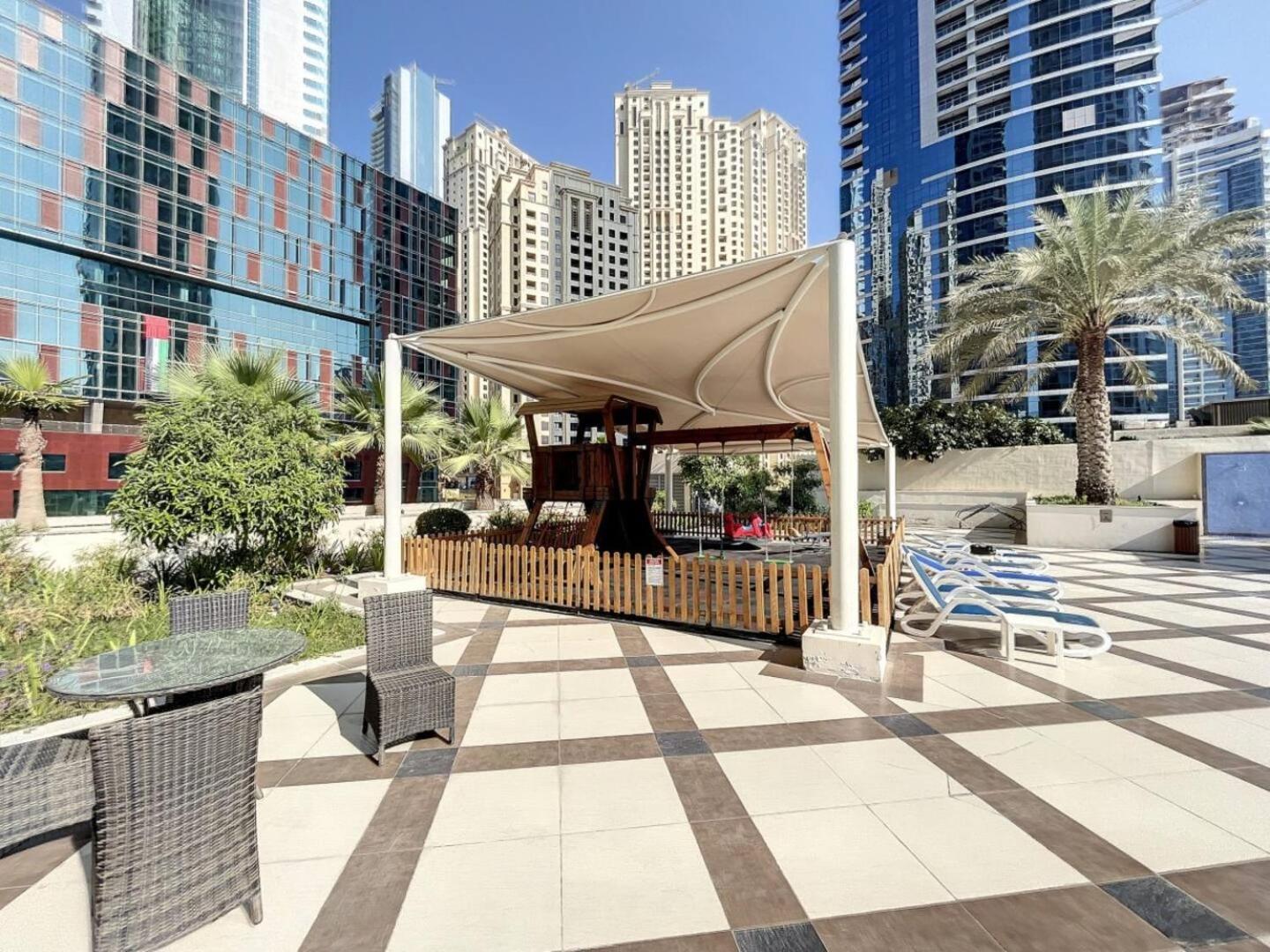 Stunning 1 Bedroom In Jbr With Balcony - Marina Mall View *