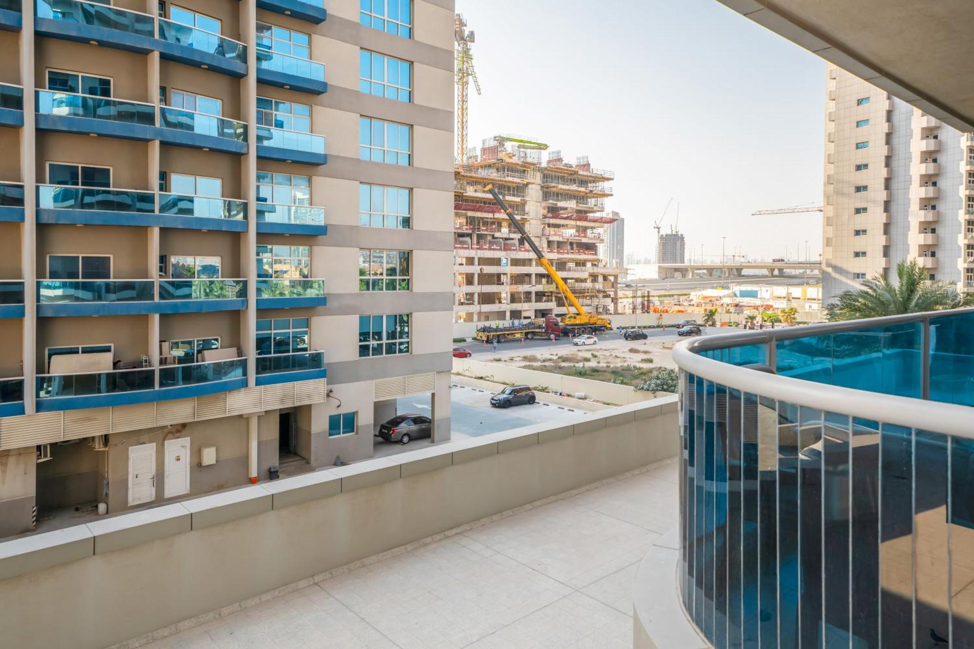 Apartment Live Spacious 3br En & Balcony