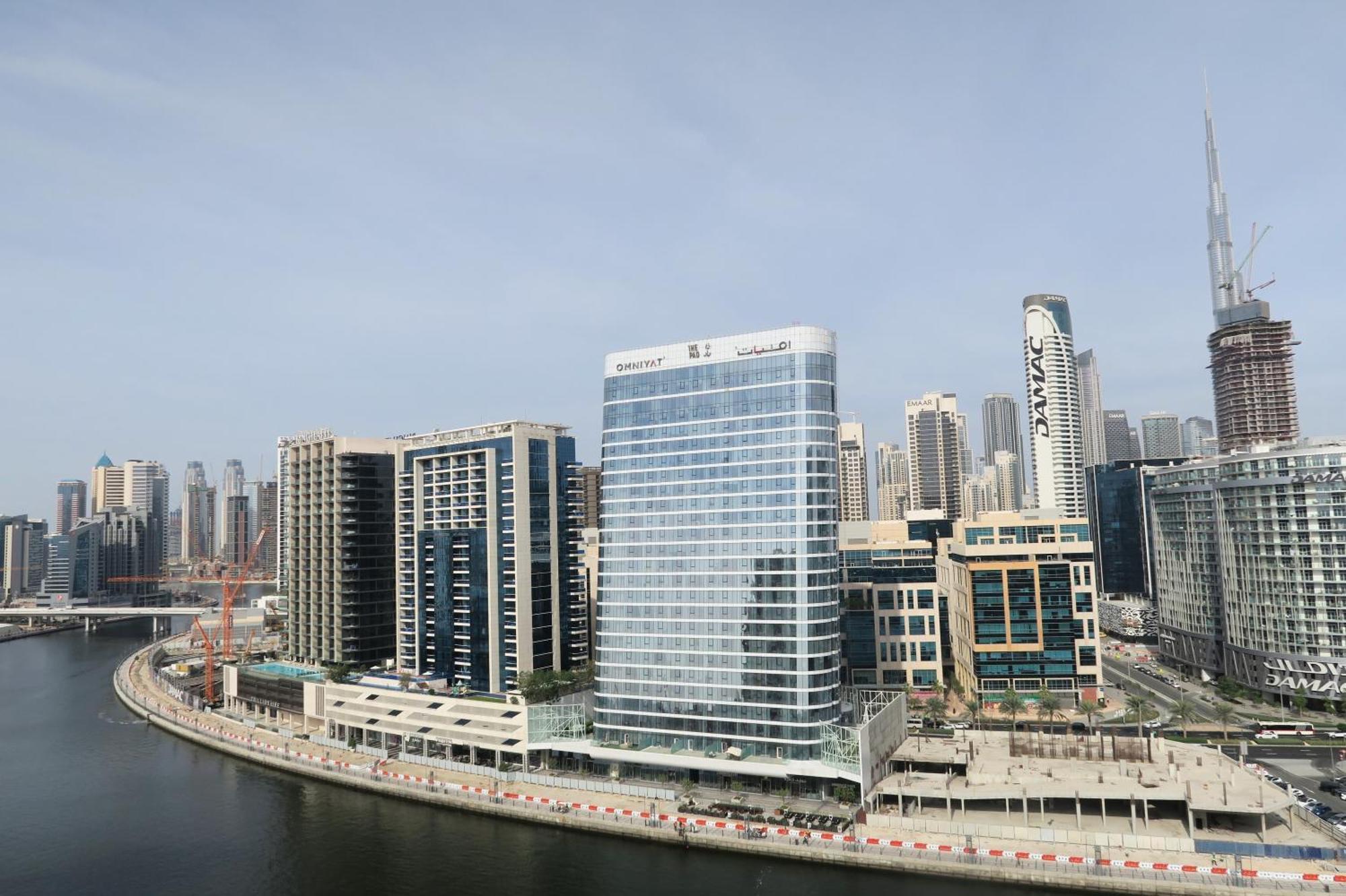 Apartment Spacious 2bdr Canal And Partial Burj Khalifa Views, Business Bay