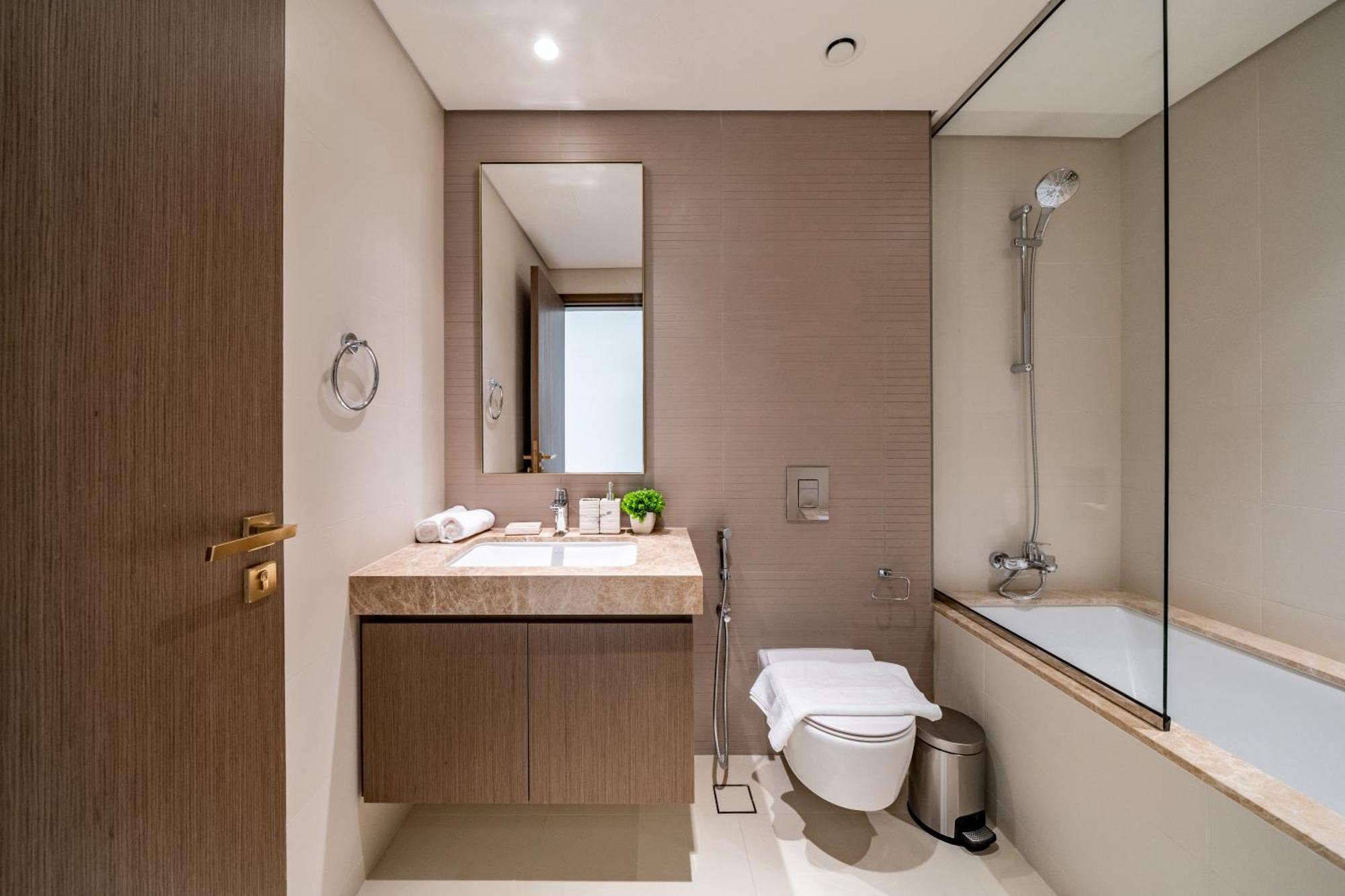 Apartment Homes Beyond I Stunning Oceanfront 2 Bedroom Dubai