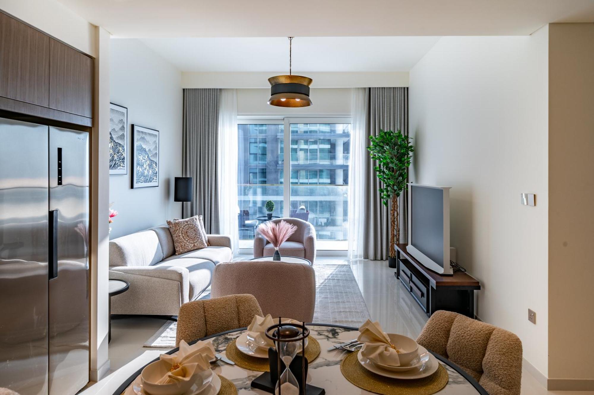 Homes Beyond I Stunning Oceanfront 2 Bedroom Dubai