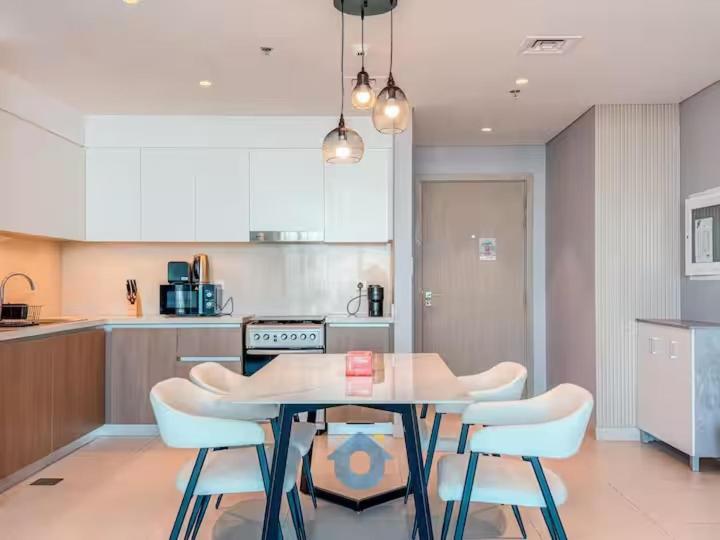 Like - 3904 Impressive 2-bhk With Partial Sea View And Community View