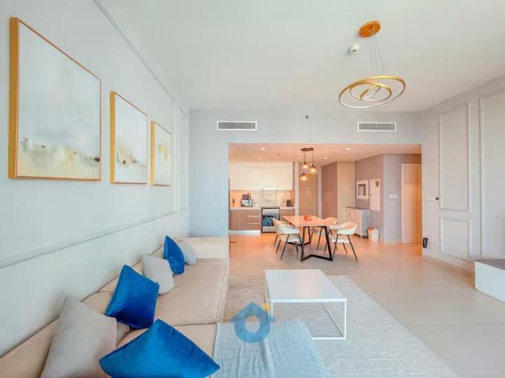 Apartment Like - 3904 Impressive 2-bhk With Partial Sea View And Community View Dubai