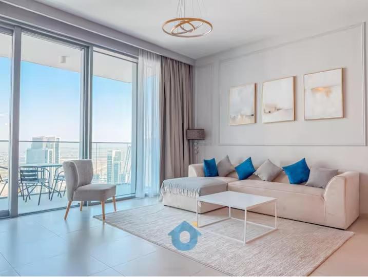 Apartment Like - 3904 Impressive 2-bhk With Partial Sea View And Community View