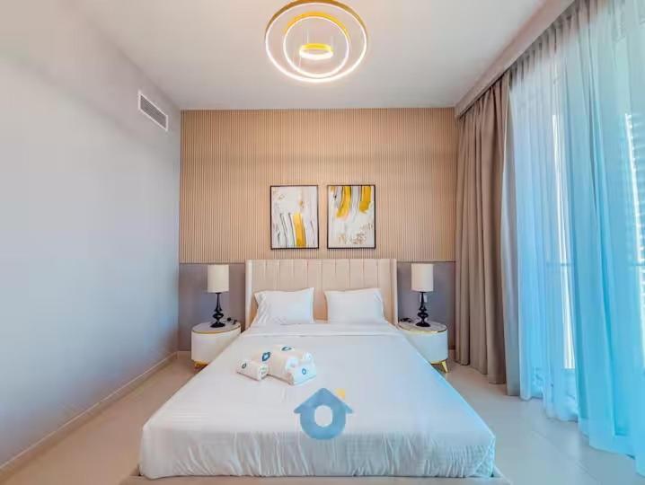 Like - 3904 Impressive 2-bhk With Partial Sea View And Community View *