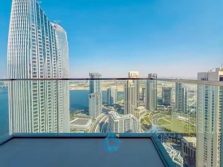 Apartment Like - 3904 Impressive 2-bhk With Partial Sea View And Community View *