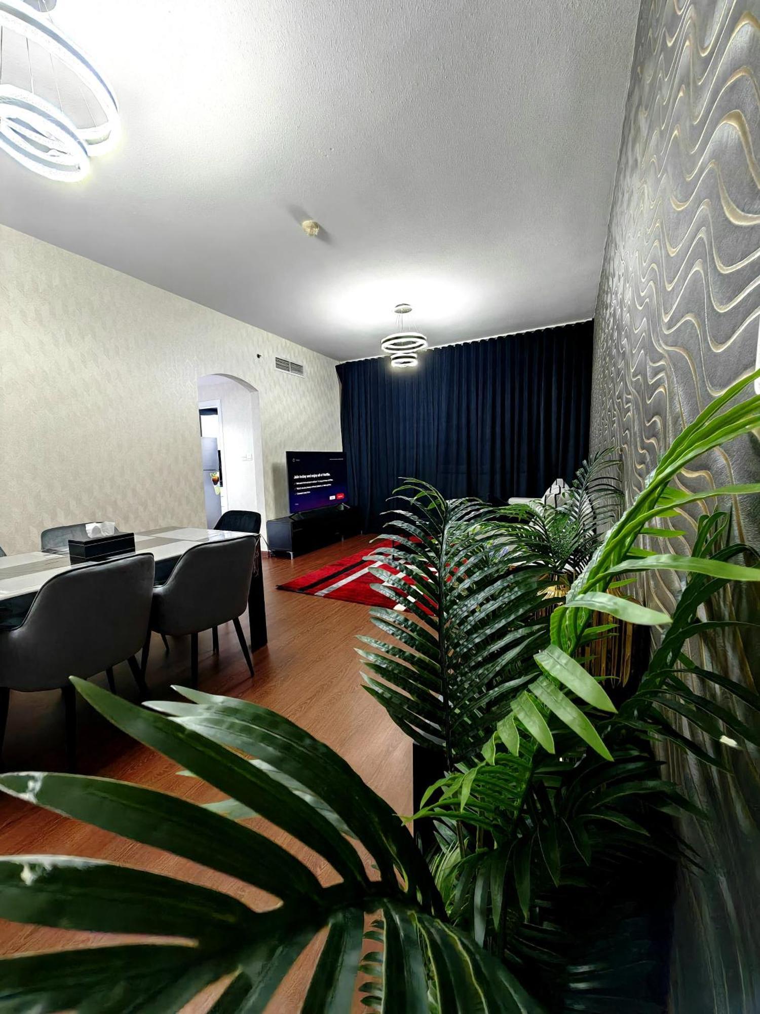 Full Marina View 2 Bhk Apartment