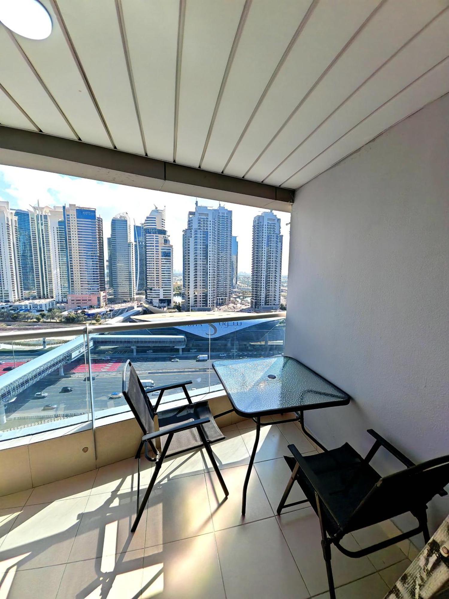 Full Marina View 2 Bhk Apartment Dubai