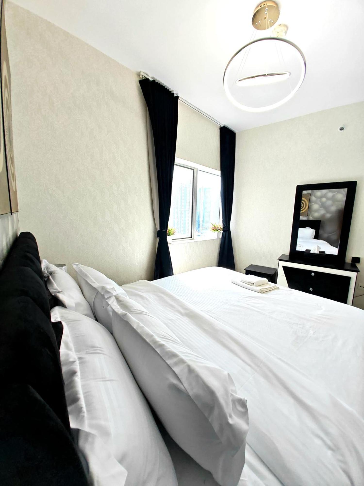 Full Marina View 2 Bhk Apartment *