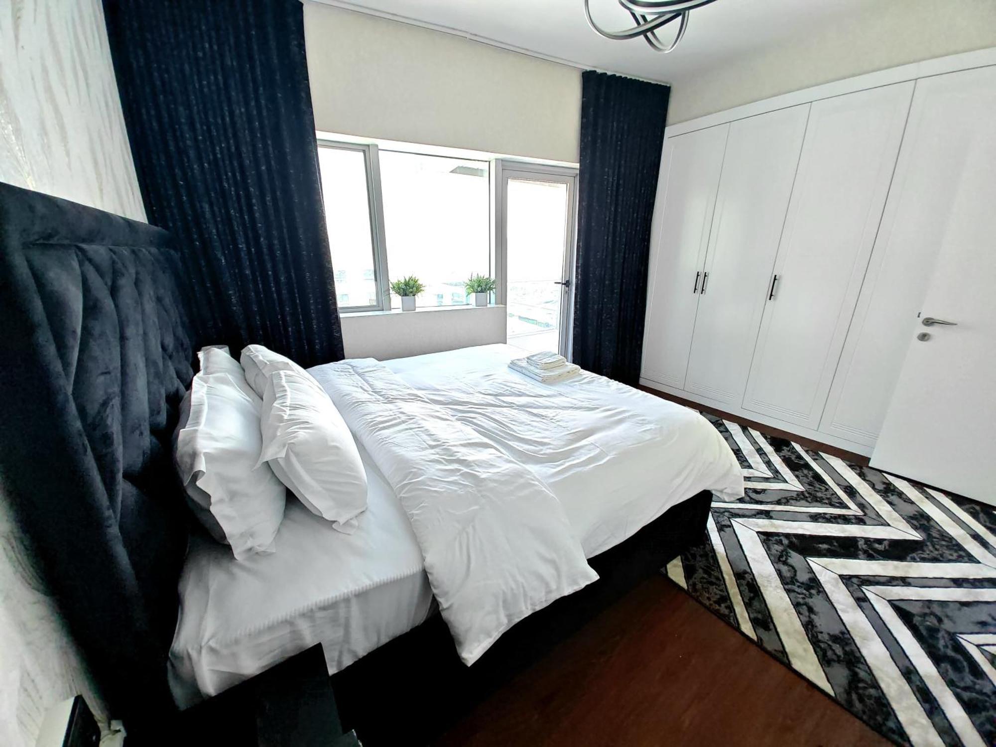 Full Marina View 2 Bhk * Dubai