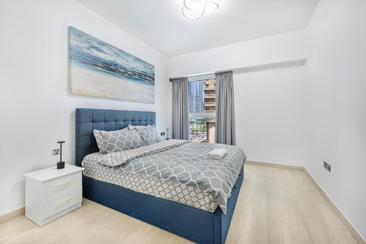 Stylish Brand New 1 Bedroom Apartment Dubai
