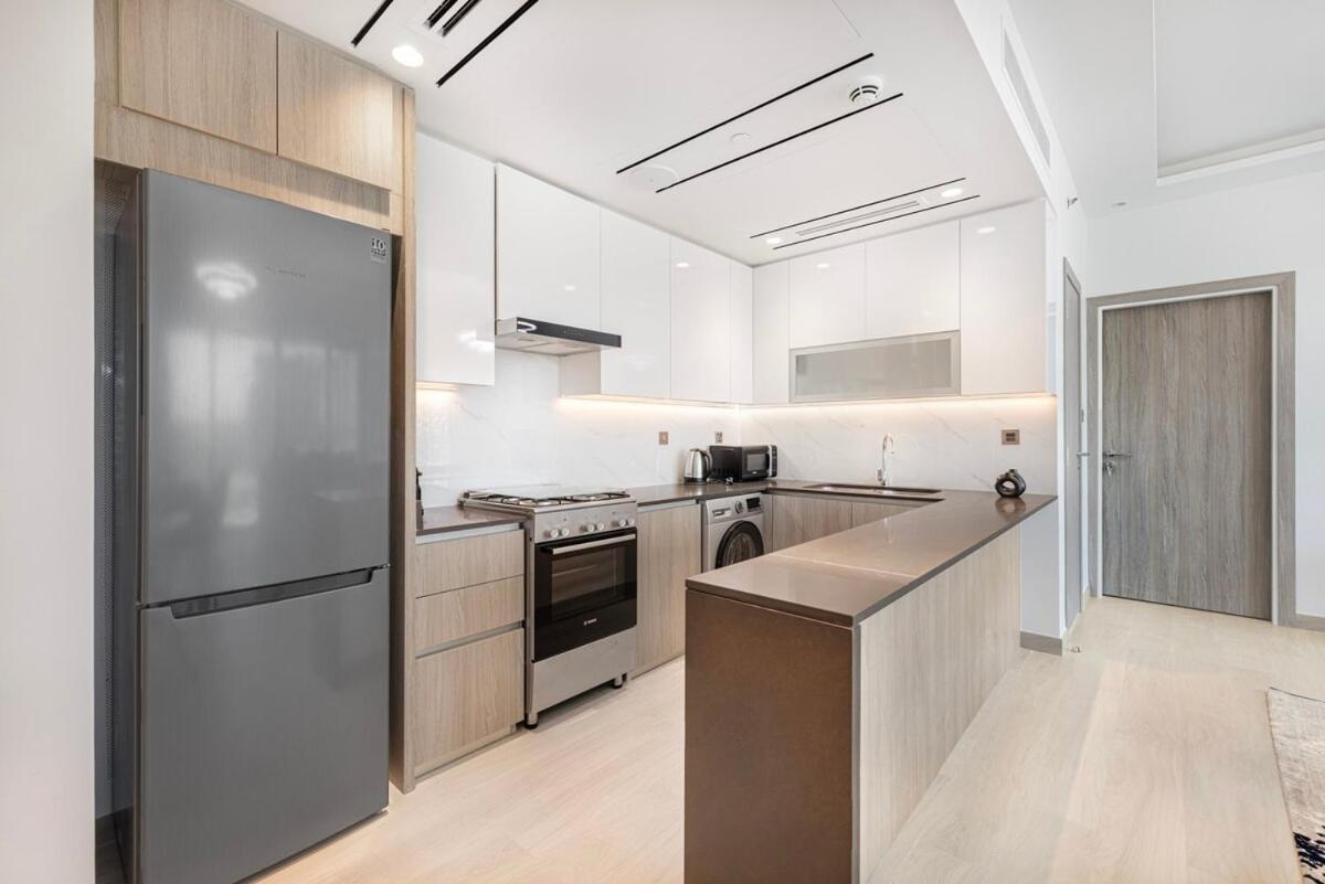 Stylish Brand New 1 Bedroom Apartment Dubai