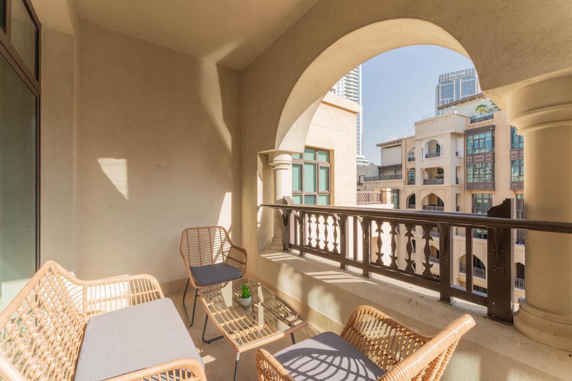 Apartment Breath-taking View Of The Iconic Burj Khalifa At Your Door Step *