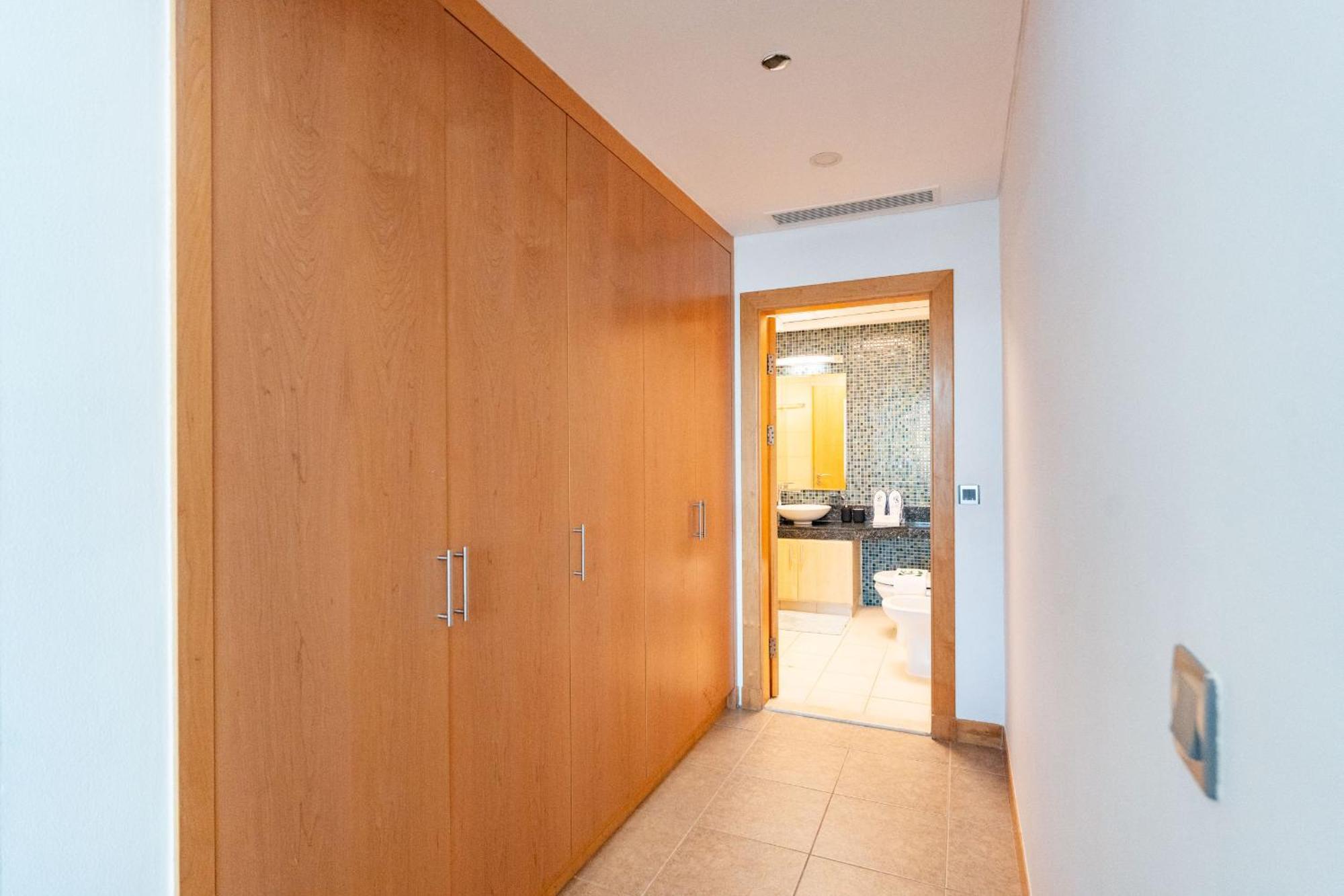 2 Bed Plus Maids In Abu Keibal 1 Shoerline By Pk H * Dubai