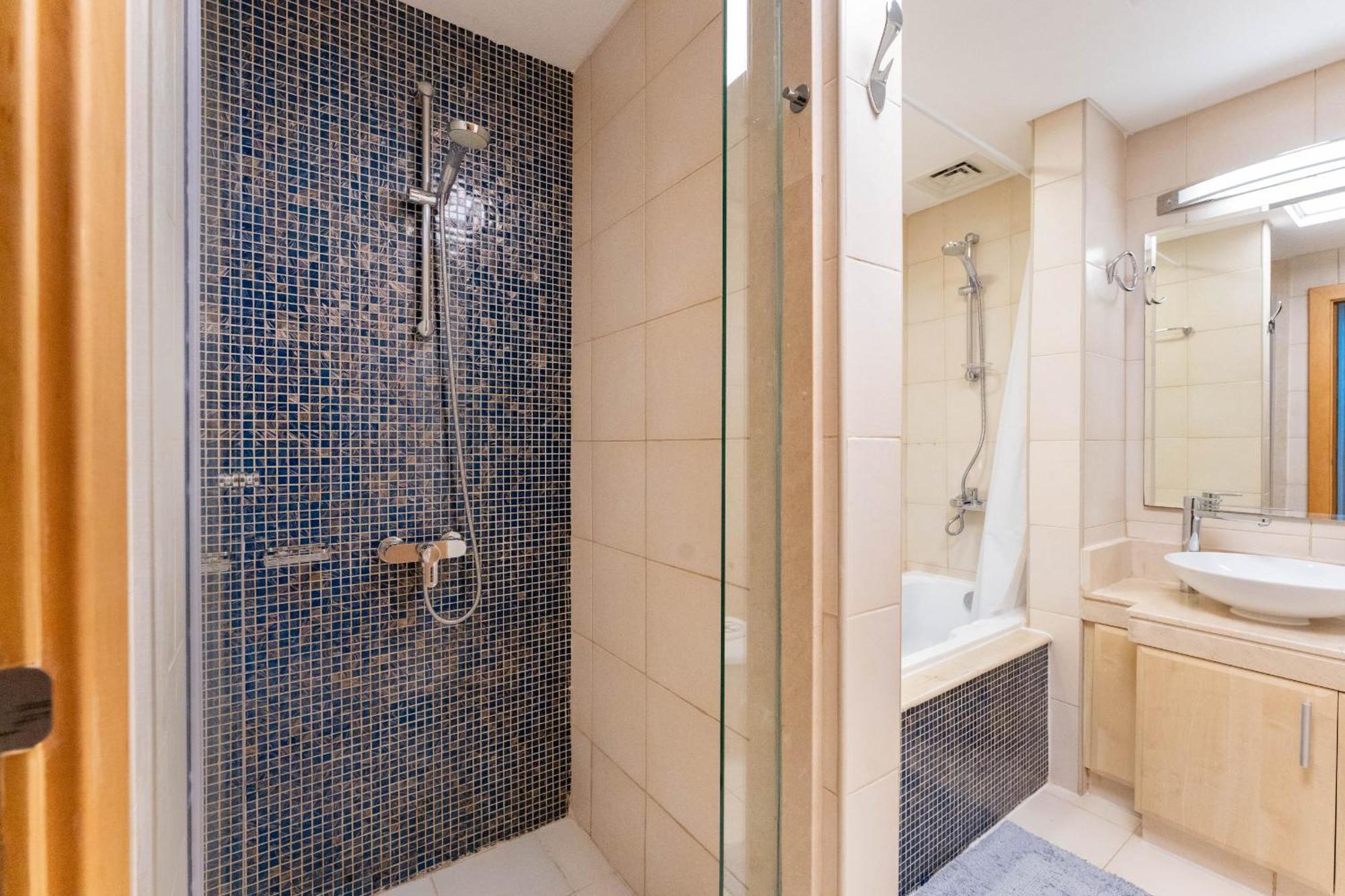 2 Bed Plus Maids In Abu Keibal 1 Shoerline By Pk H * Dubai