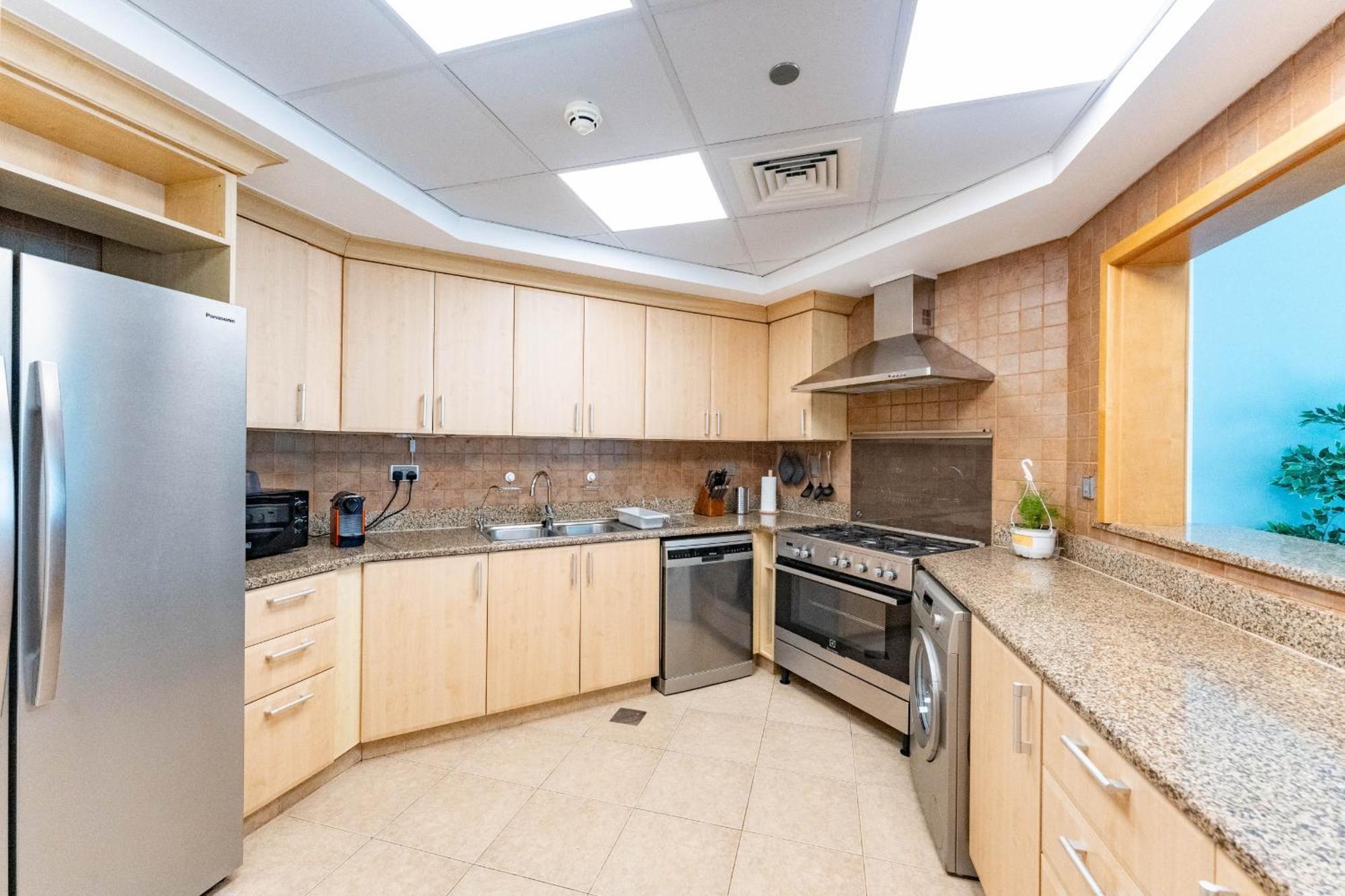 2 Bed Plus Maids In Abu Keibal 1 Shoerline By Pk H Apartment *