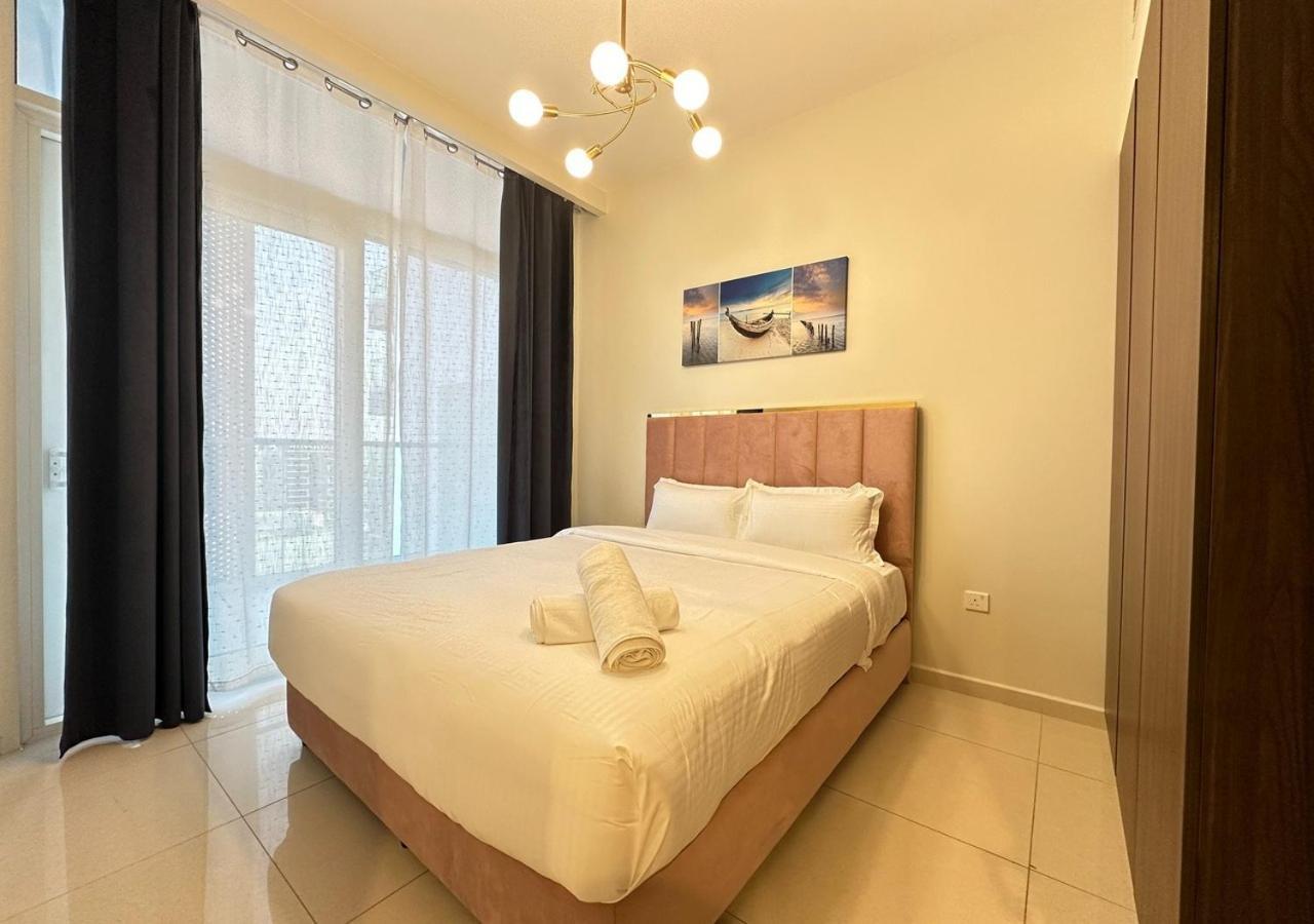 1br Furnished In Business Bay - High Floor Canal Views - 10 Mins Walk From Business Bay Apartment Dubai