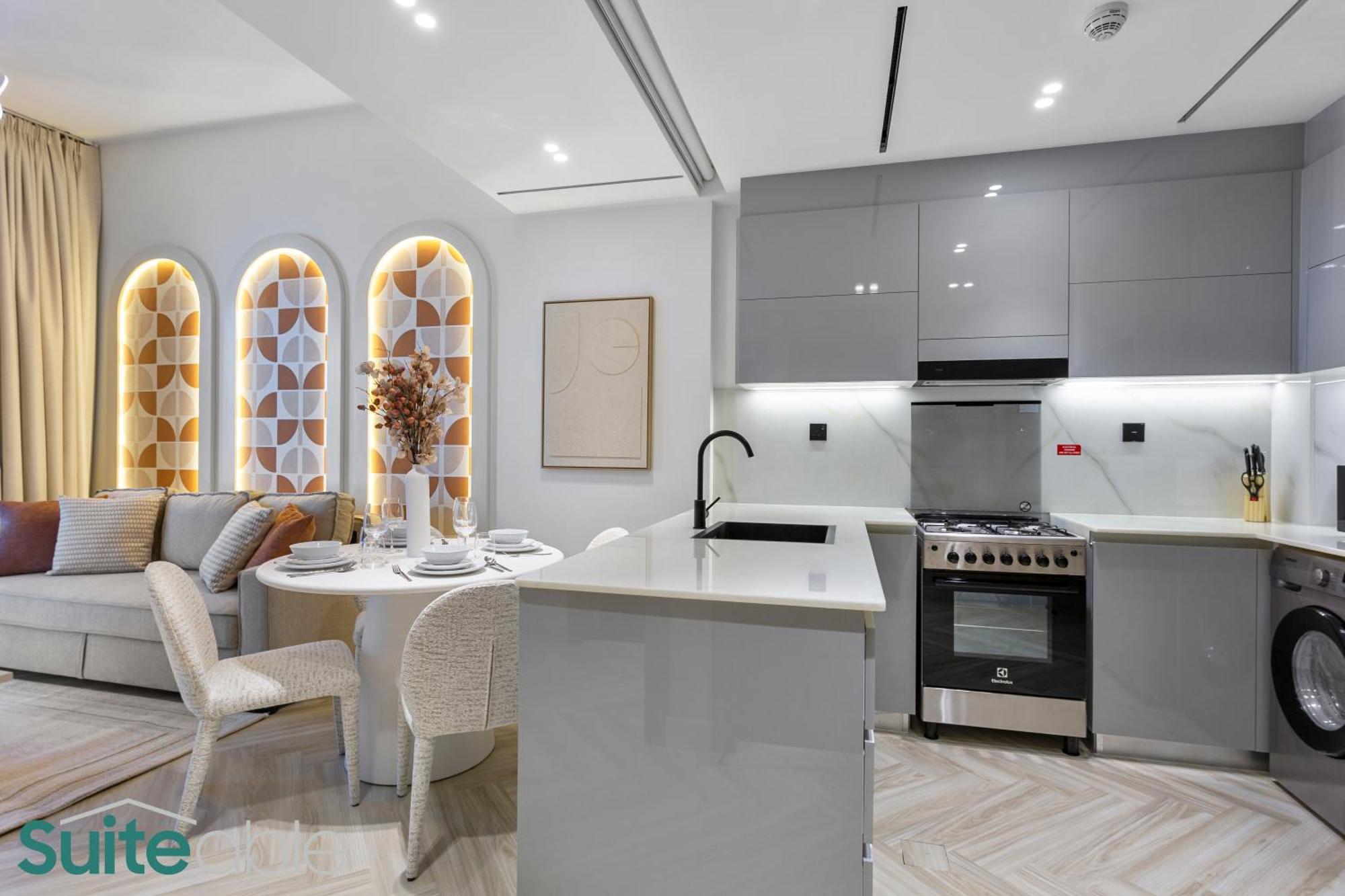 Upscale 1 Bedroom With Burj Khalifa View Apartment