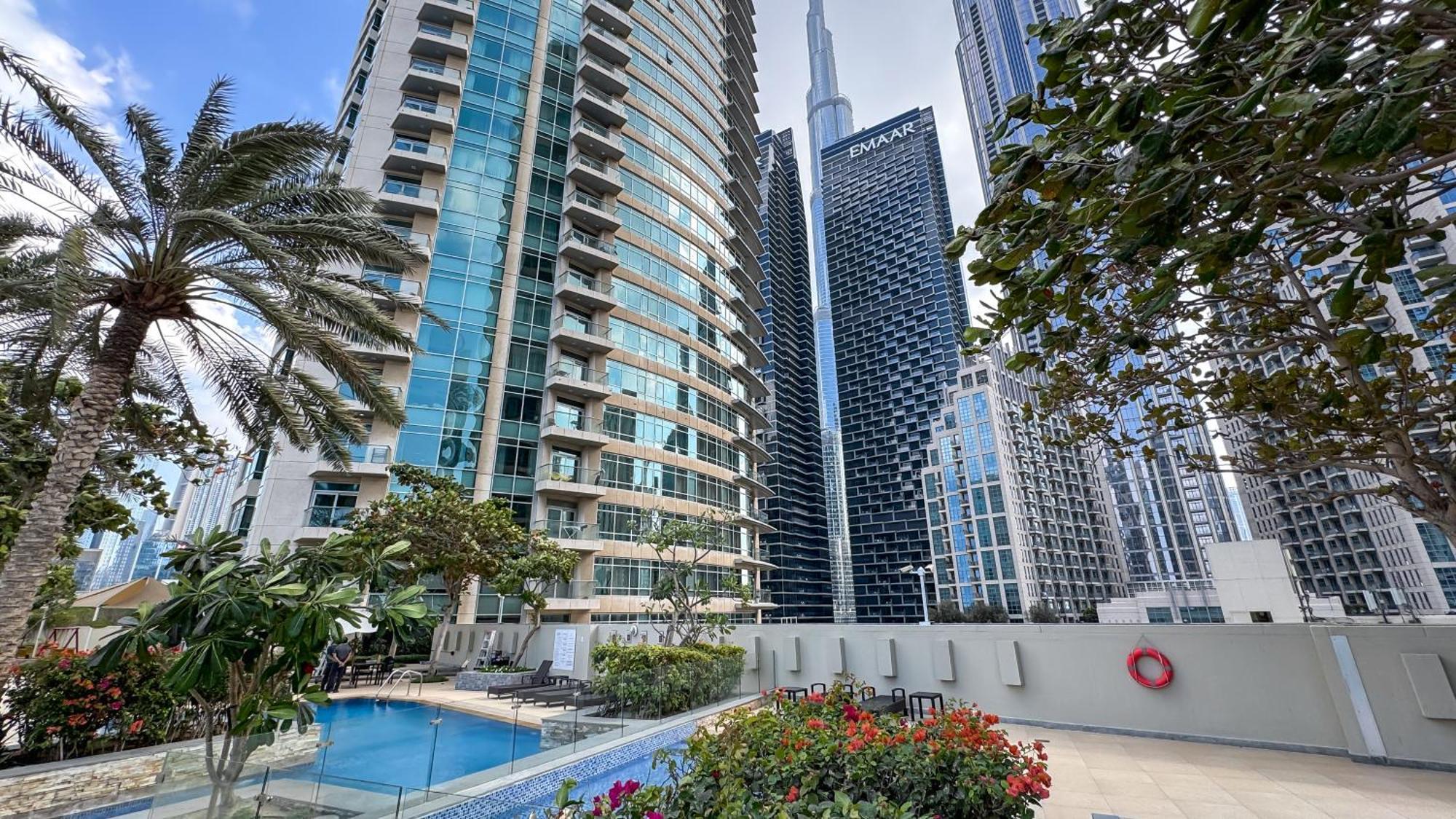 Apartment 1 Bedroom Exquisite Urban Living In Downtown