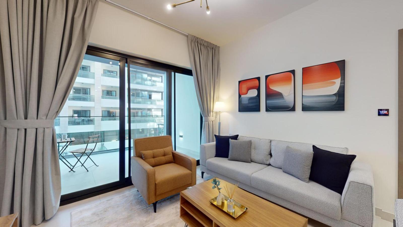 Binghatti Creek - Chic Two Bedroom In Al Jadaf *
