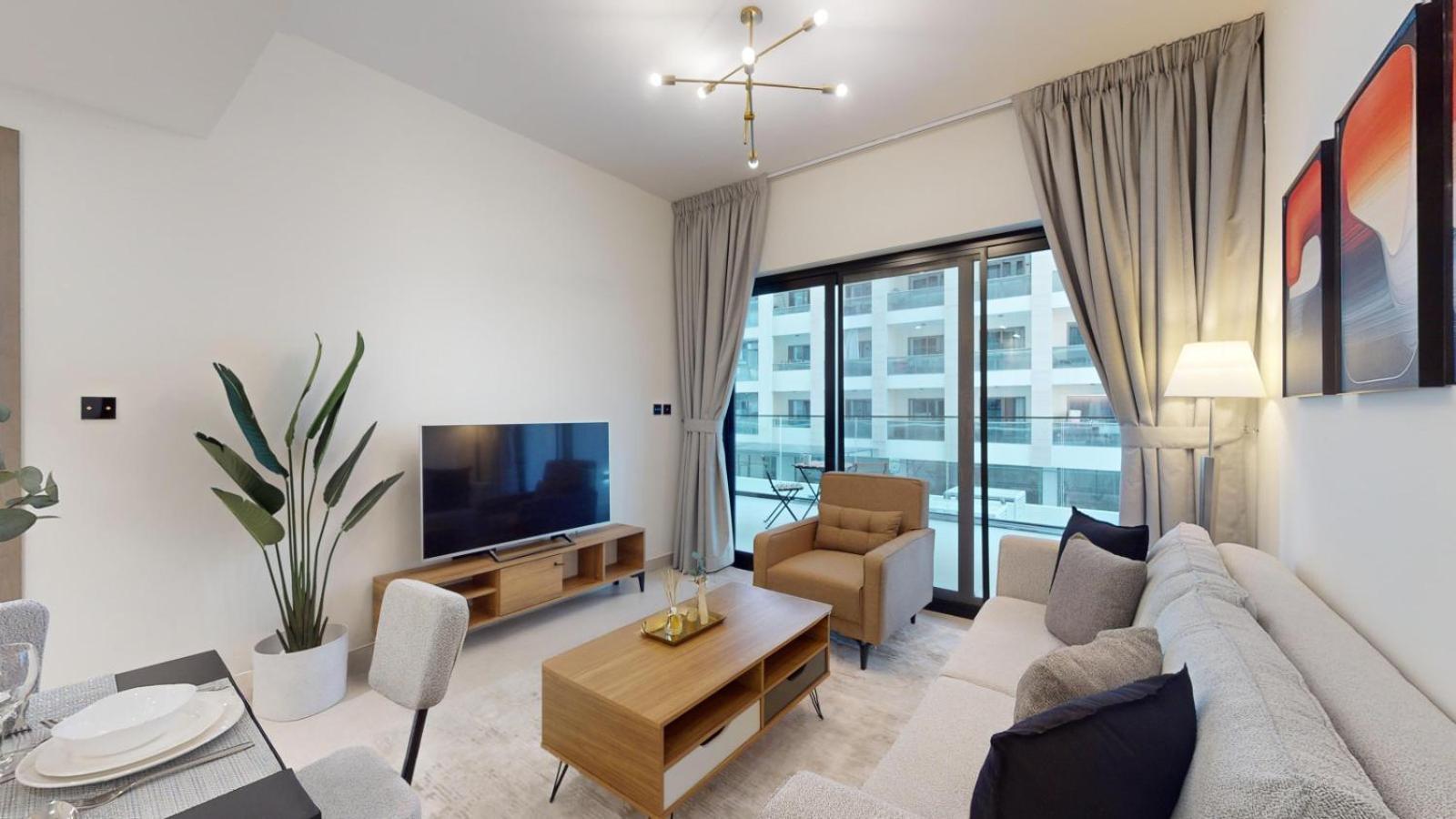 Apartment Binghatti Creek - Chic Two Bedroom In Al Jadaf Dubai