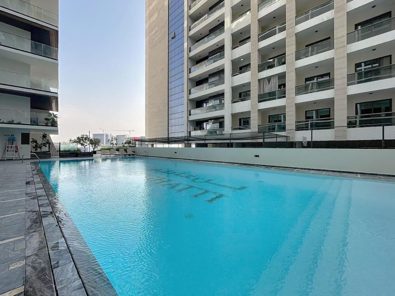 Binghatti Creek - Chic Two Bedroom In Al Jadaf Apartment