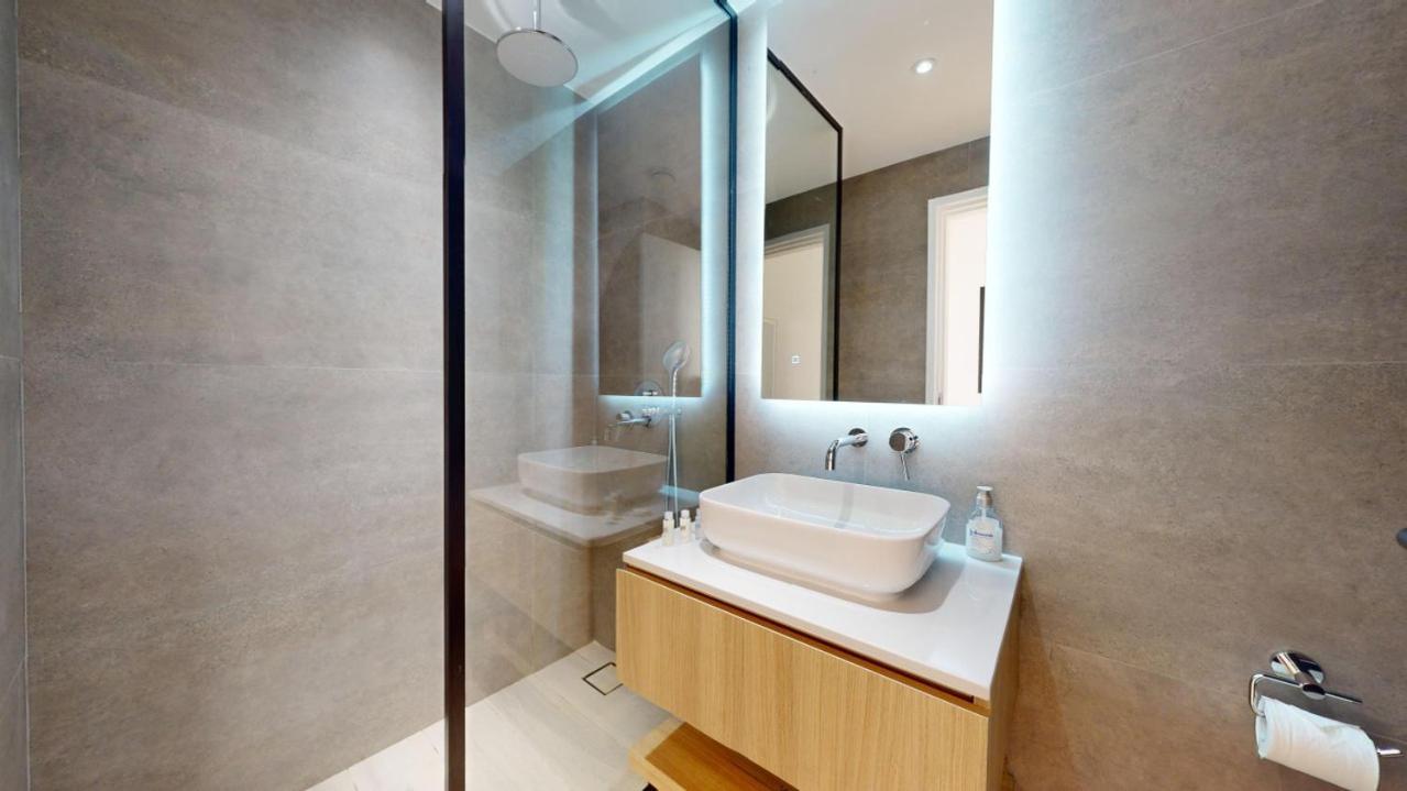 Sadaf - Chic Four Bed With Office And Marina View * Dubai