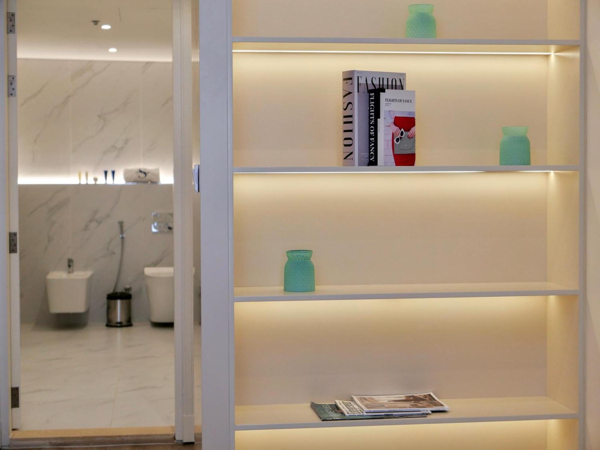 Ambient 1br On The At 5 Star Apartment Dubai