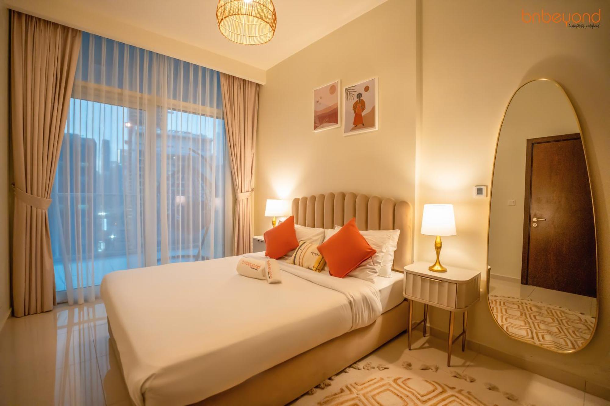Daire Cozy Retreat With Burj Views By Bnbeyond
